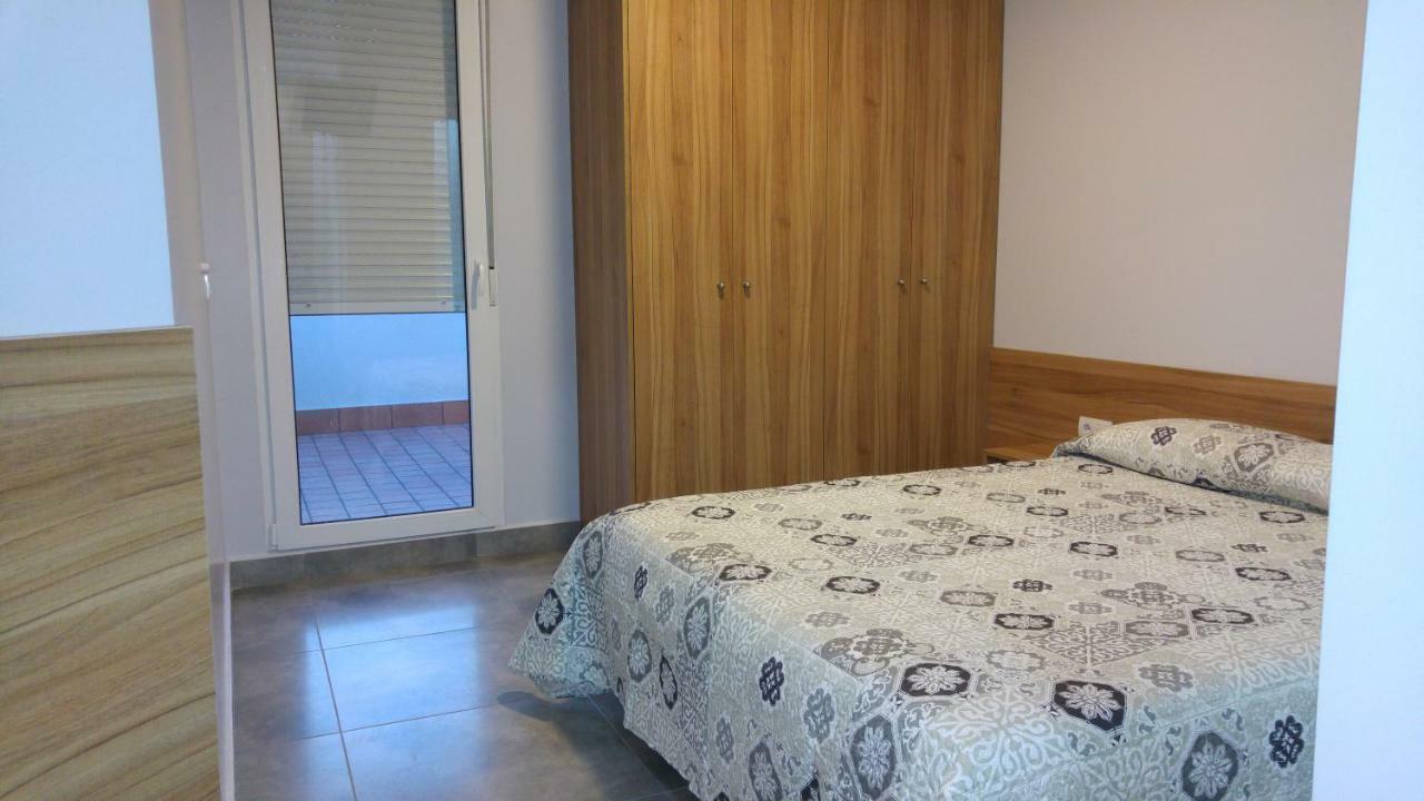 Hostal Usera Madrid Ngoại thất bức ảnh